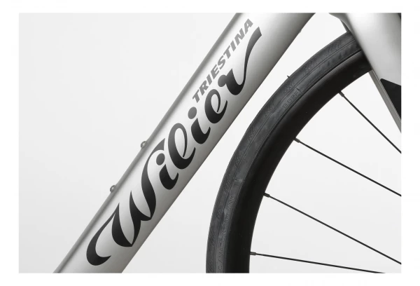 Vélo De Route Électrique Wilier Triestina Cento1 Hybrid Shimano Ultegra 11V 250 Wh 700 Mm Gris 2022 8 Vélo De Route Électrique Wilier Triestina Cento1 Hybrid Shimano Ultegra 11V 250 Wh 700 Mm Gris 2022 – Image 8