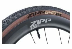 Pneu Gravel Zipp G40 XPLR 700 Mm Tubeless Ready Souple Flancs Beiges