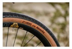 Pneu Gravel WTB ByWay 650b Tubeless UST Souple Road Plus TCS -Outlet d'accessoires unnamed file 2585