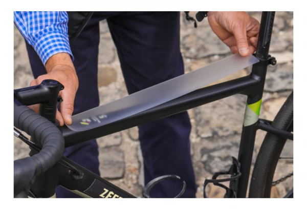 Film De Protection Zefal Skin Armor Matt L Transparent 2 Film De Protection Zefal Skin Armor Matt L Transparent – Image 2