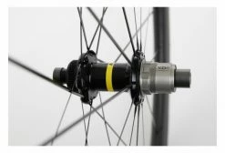 Roue Arrière Mavic Cosmic Pro Carbon SL UST Disc 700 Mm | 12x142 Mm | Center Lock | Pneu Mavic Yksion Pro UST II 25 Mm -Outlet d'accessoires unnamed file 2916
