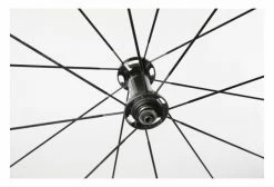 Shimano Produit Reconditionné - Roue Avant Carbone Dura-Ace C40 -Outlet d'accessoires unnamed file 2933
