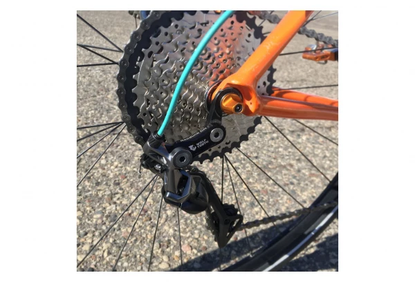 Extension De Patte De Dérailleur Wolf Tooth RoadLink DM (Direct Mount) Pour Dérailleur Route/Gravel Shimano 4 Extension De Patte De Dérailleur Wolf Tooth RoadLink DM (Direct Mount) Pour Dérailleur Route/Gravel Shimano – Image 4