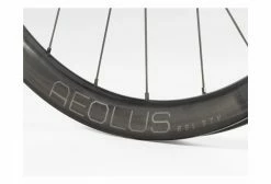 Roue Arrière Bontrager Aeolus RSL 37V TLR Disc 700 Mm I 12x142 Mm I Centerlock I 2022 -Outlet d'accessoires unnamed file 3017