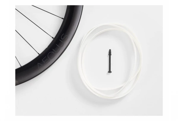 Roue Avant Bontrager Aeolus RSL 51 TLR 700 Mm | 12x100 Mm | Center Lock | 2022 5 Roue Avant Bontrager Aeolus RSL 51 TLR 700 Mm | 12x100 Mm | Center Lock | 2022 – Image 5