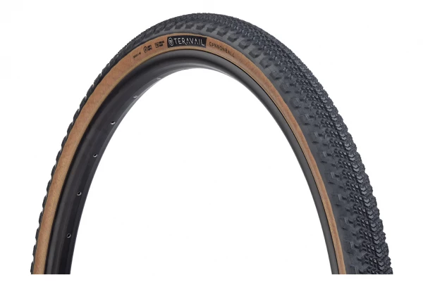 Pneu Gravel Teravail Cannonball 650b Tubeless Ready Souple Light & Supple Flancs Beiges Tan 1 Pneu Gravel Teravail Cannonball 650b Tubeless Ready Souple Light & Supple Flancs Beiges Tan