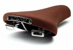 Velo Orange Selle VéloOrange Microfiber Touring Saddle Wide Marron
