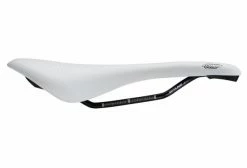 Outlet d'accessoires -Outlet d'accessoires unnamed file 5639