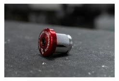 Expandeur Wolf Tooth Compression Plug With Integrated Spacer Stem Cap 1 1/8'' Rouge -Outlet d'accessoires unnamed file 5897
