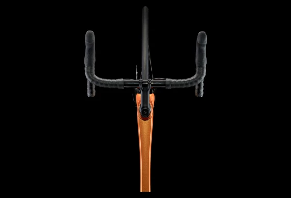 Vélo De Route Trek Emonda SL 7 Disc Sram Force ETap AXS 12V Carbon Smoke/Factory Orange 2022 3 Vélo De Route Trek Emonda SL 7 Disc Sram Force ETap AXS 12V Carbon Smoke/Factory Orange 2022 – Image 3
