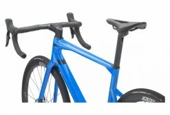 Vélo De Route BMC Roadmachine 01 One Sram Red ETap AXS 12V 700 Mm Bleu True 2023 15 Vélo De Route BMC Roadmachine 01 One Sram Red ETap AXS 12V 700 Mm Bleu True 2023 -Outlet d'accessoires unnamed file 670