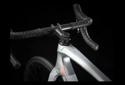 Vélo De Route Trek Émonda SL 7 Shimano Ultegra Di2 12V 700 Mm Blanc / Quicksilver 2023 -Outlet d'accessoires unnamed file 86